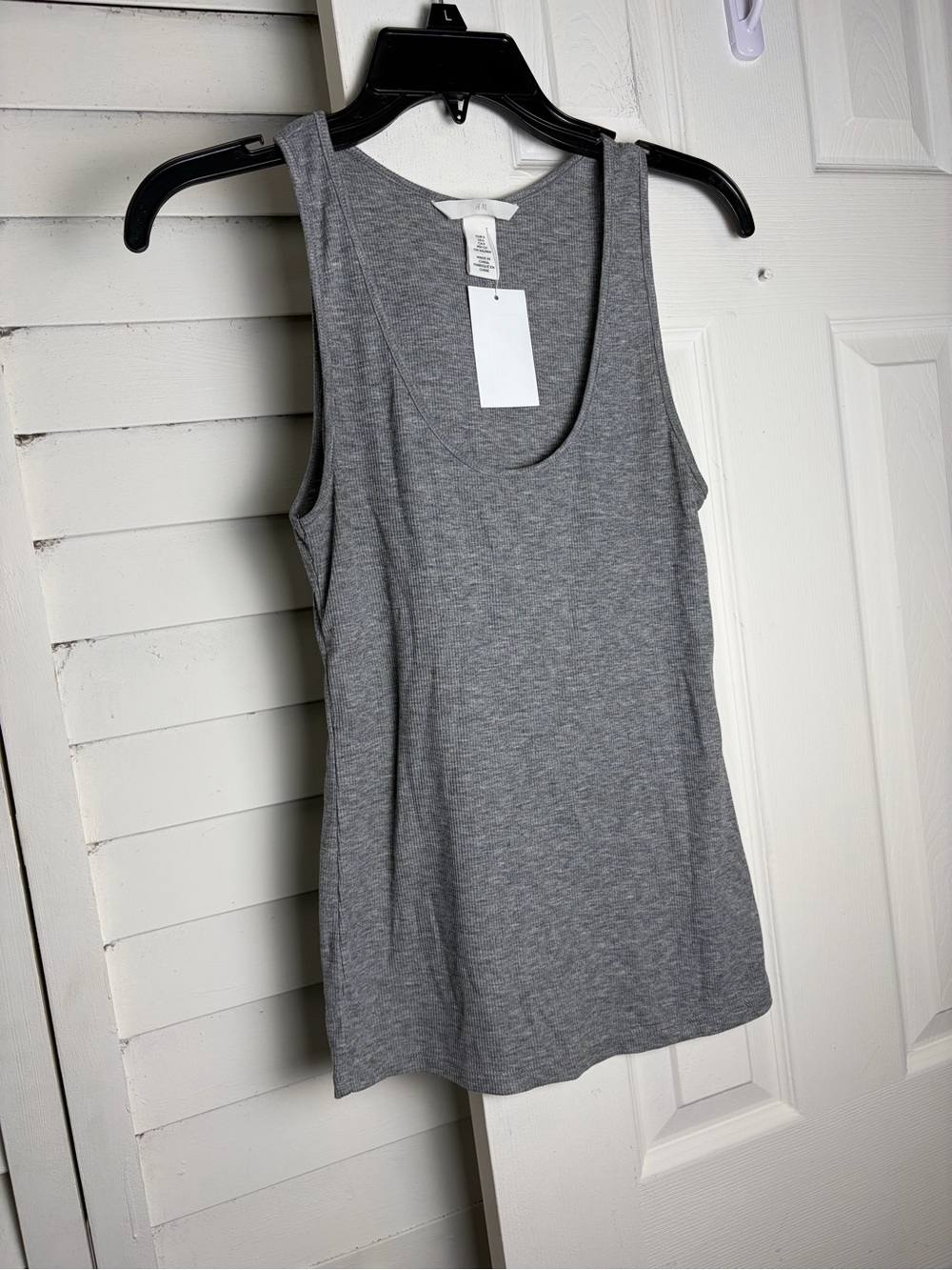 NWT H&M Grey Scoop Neck Tank Top - Women's